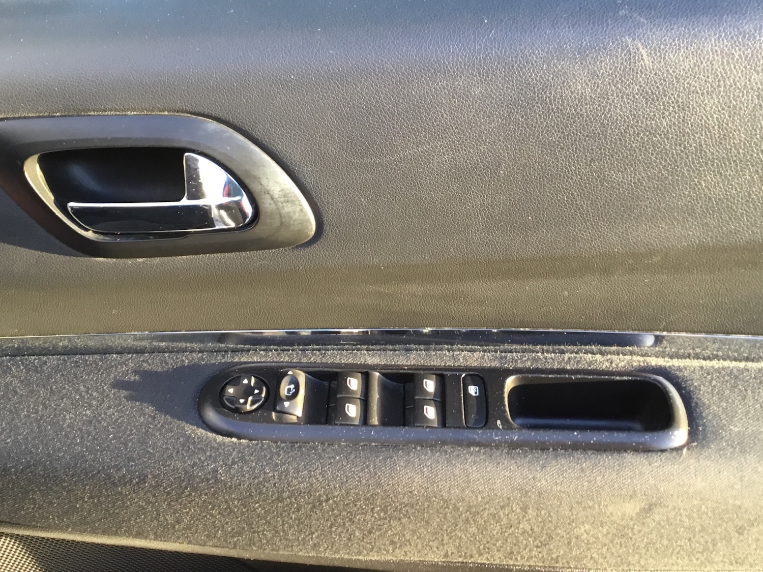 Used Peugeot 5008 2015 for sale - 76436466: Photo 18