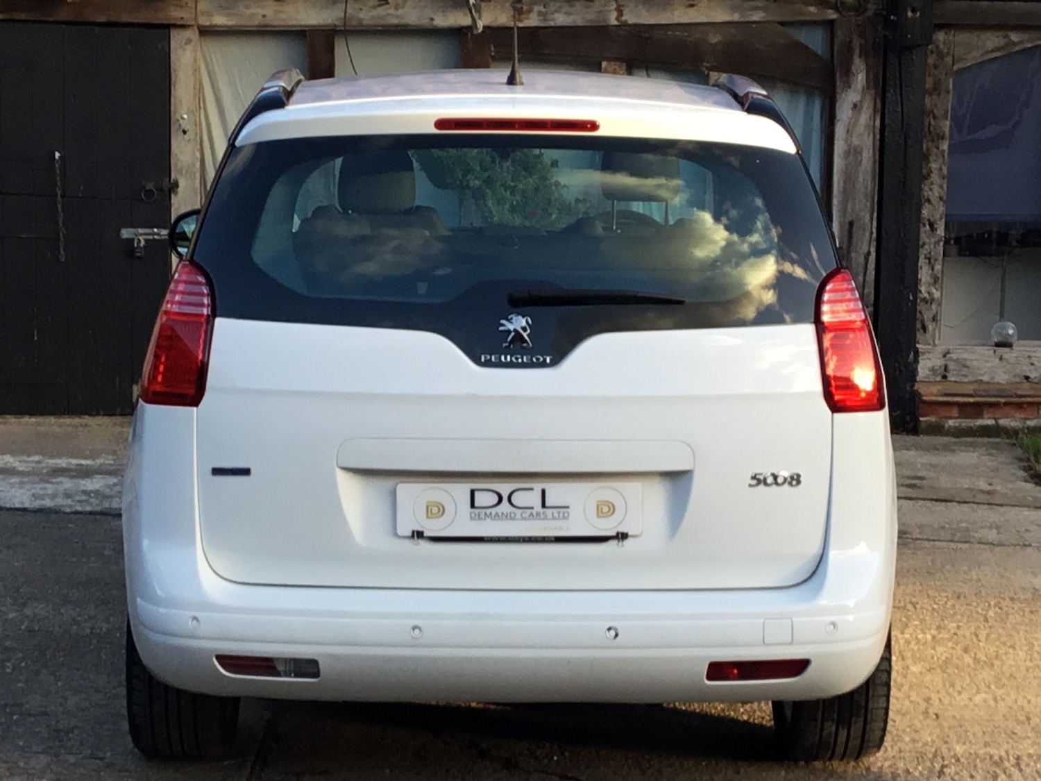 Used Peugeot 5008 2015 for sale - 76436466: Photo 6