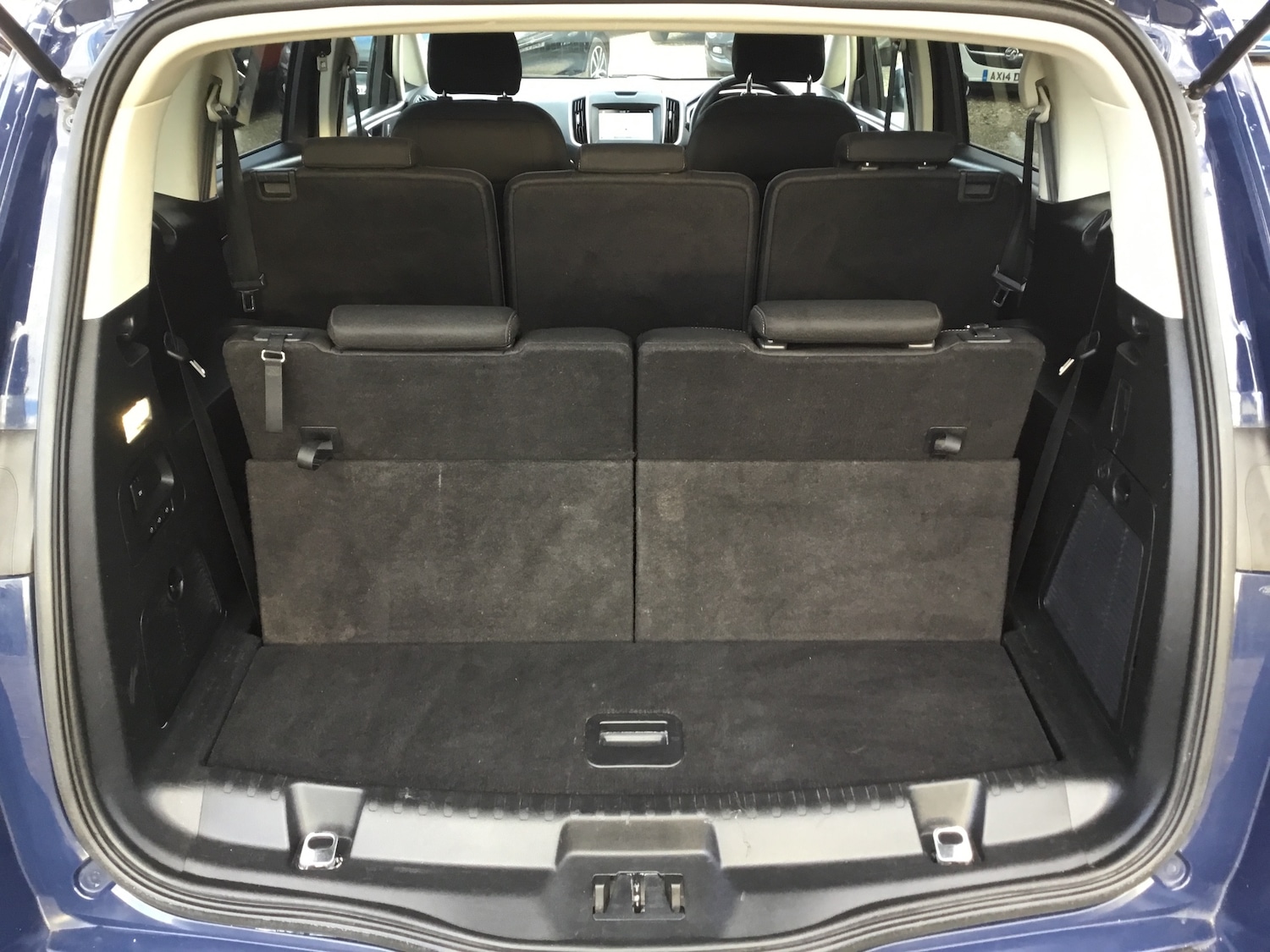 Used Ford S-Max 2017 for sale - 77046471: Photo 15