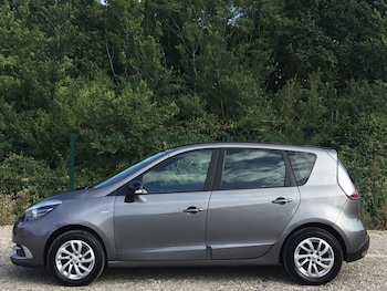Used Renault Scenic 2016 for sale - 79161747: Photo
