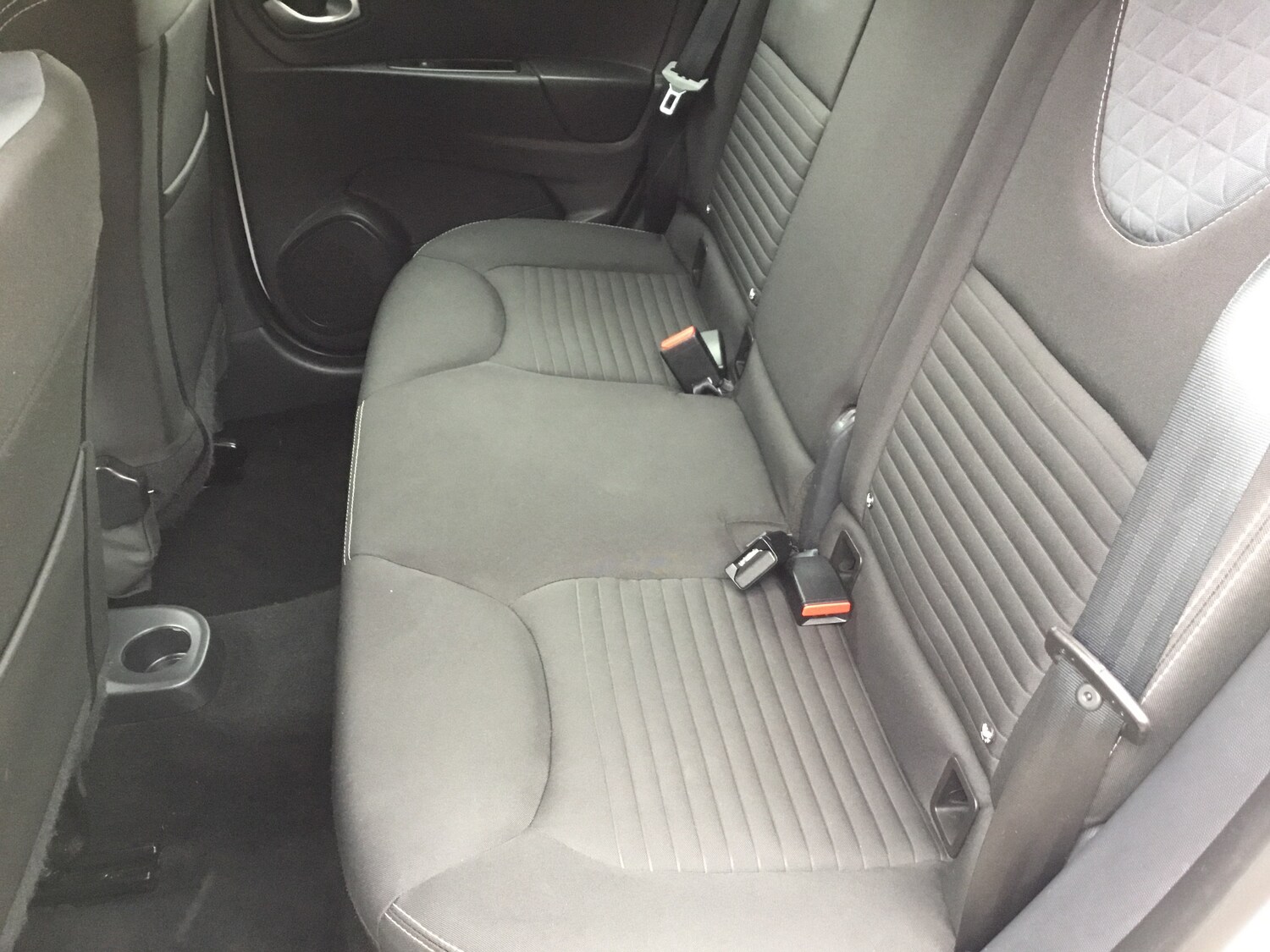 Used Renault Clio 2015 for sale - 76578125: Photo 11