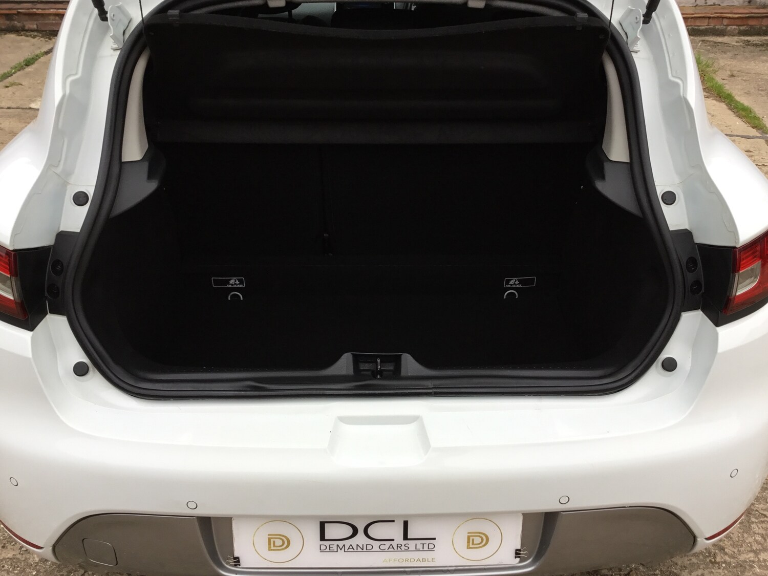 Used Renault Clio 2015 for sale - 76578125: Photo 20