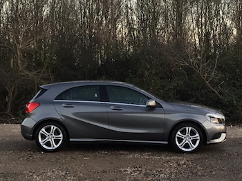 Used Mercedes-Benz A-Class 2015 for sale - 77002301: Photo