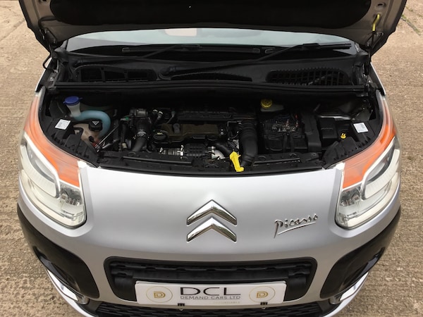 Used Citroen C3 Picasso 2011 for sale - 76170784: Photo 20
