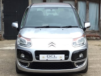 Used Citroen C3 Picasso 2011 for sale - 76170784: Photo 2