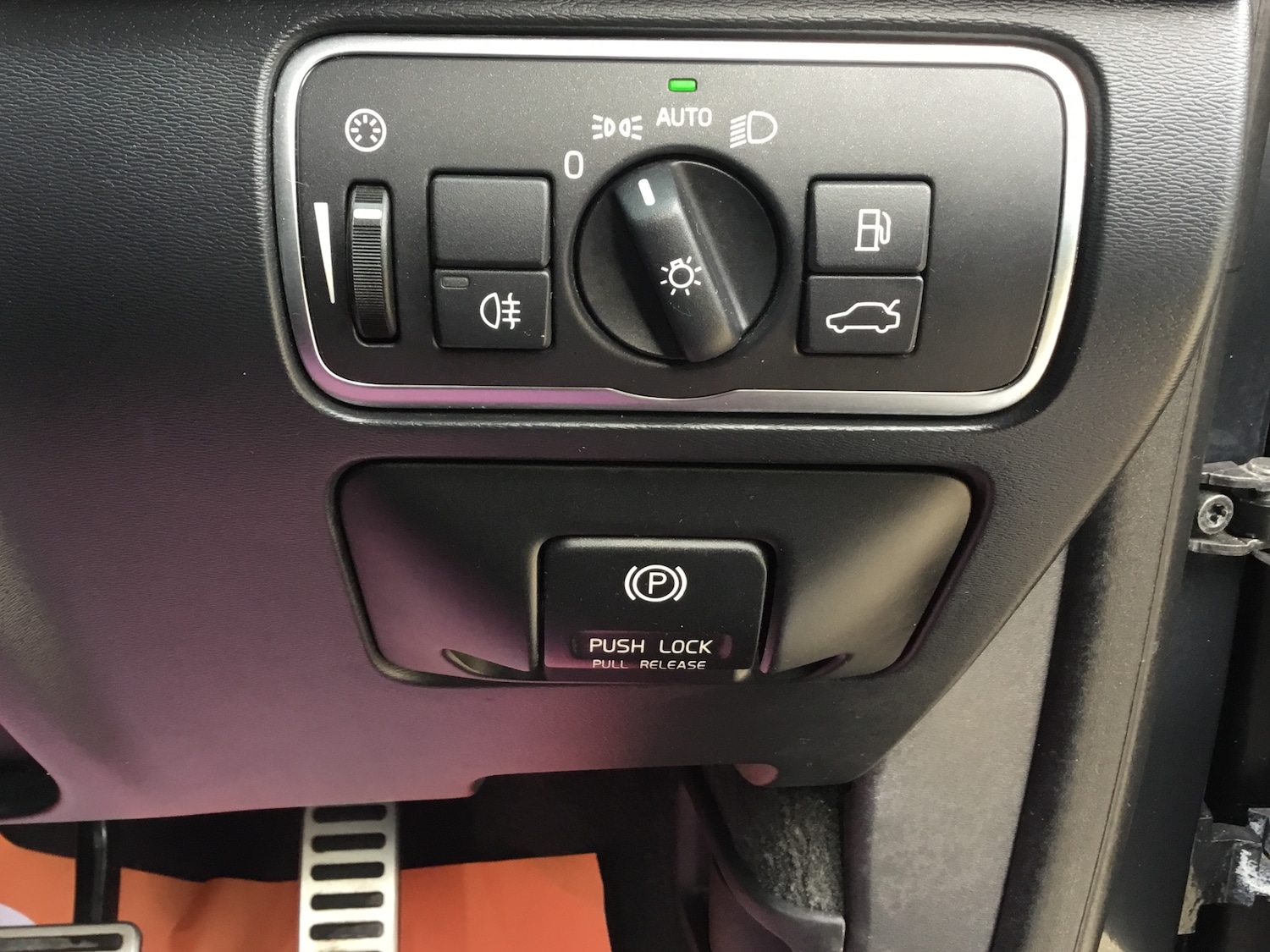 Used Volvo XC60 2014 for sale - 78209814: Photo 19