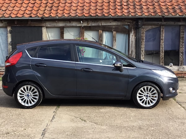 Used Ford Fiesta 2012 for sale - 76065708: Photo 4