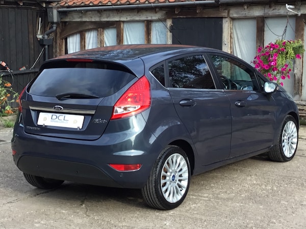 Used Ford Fiesta 2012 for sale - 76065708: Photo 5