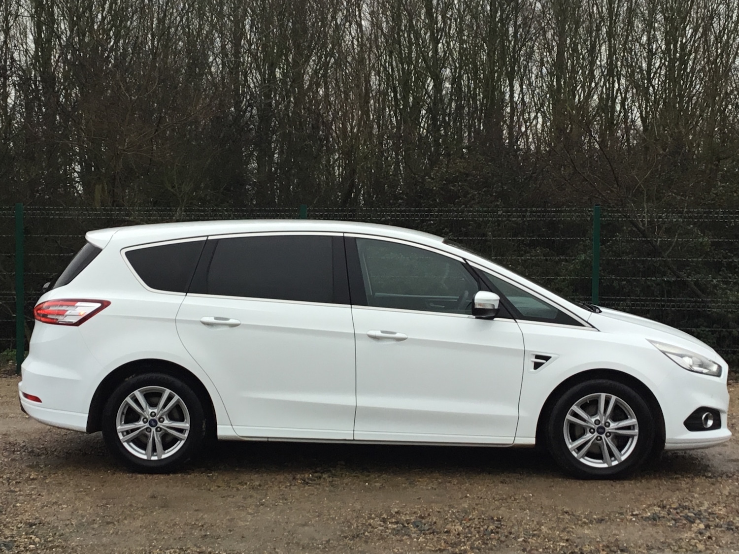 Used Ford S-Max 2016 for sale - 77431281: Photo 4