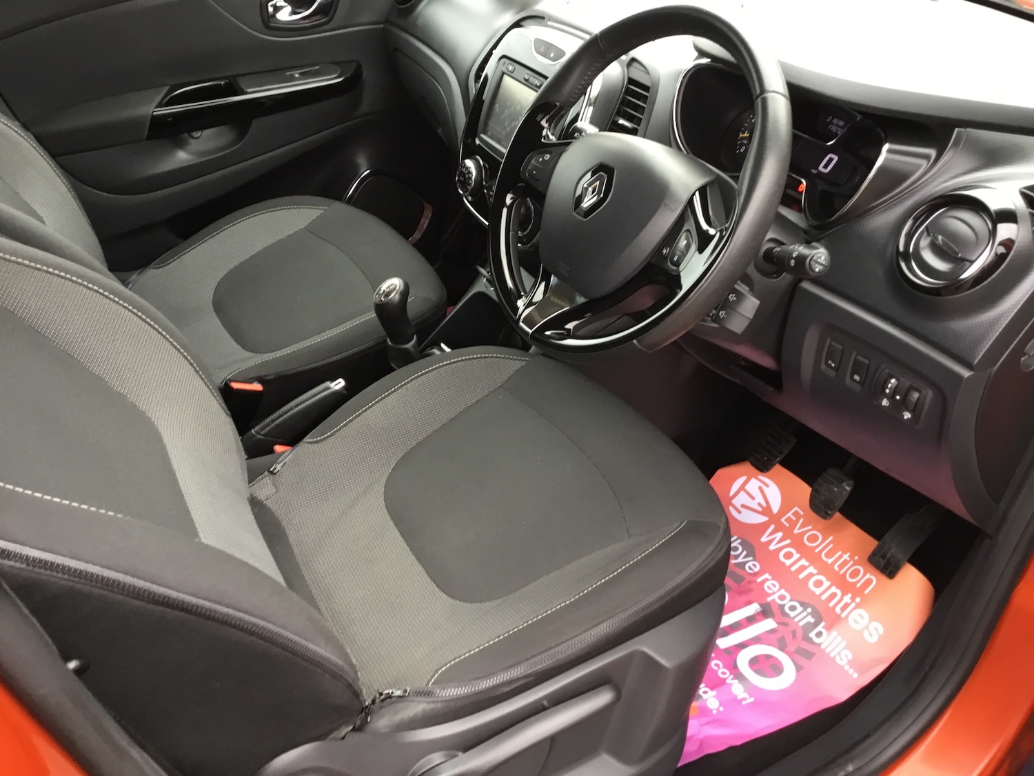 Used Renault Captur 2015 for sale - 76892642: Photo 16