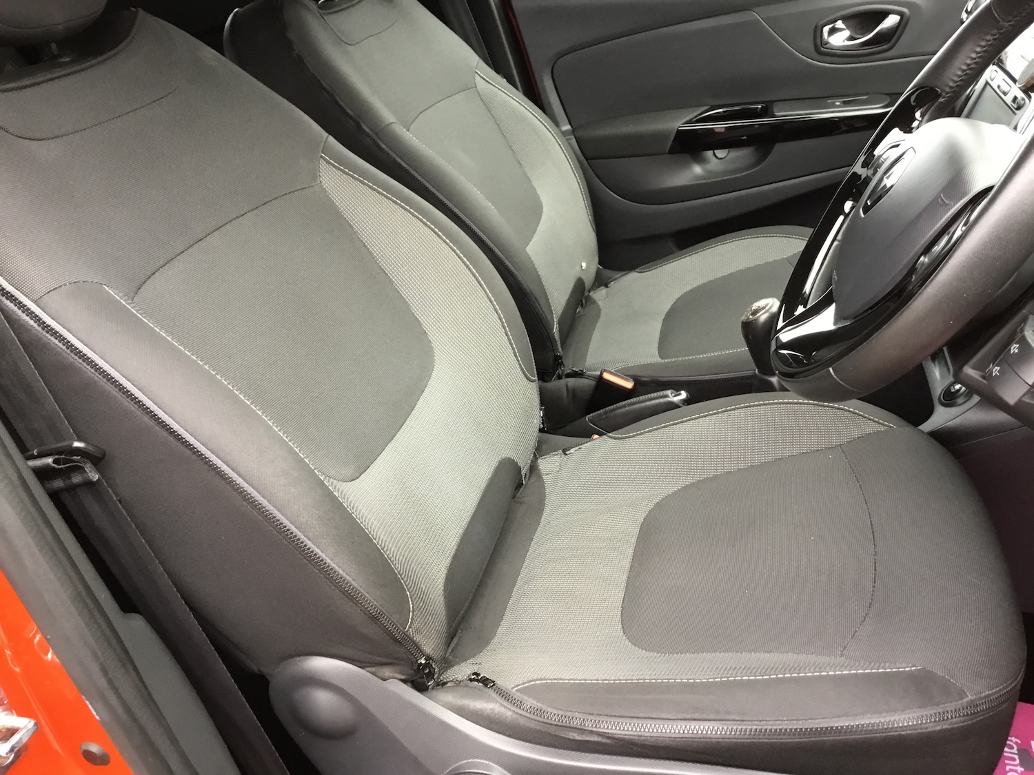 Used Renault Captur 2015 for sale - 76892642: Photo 9