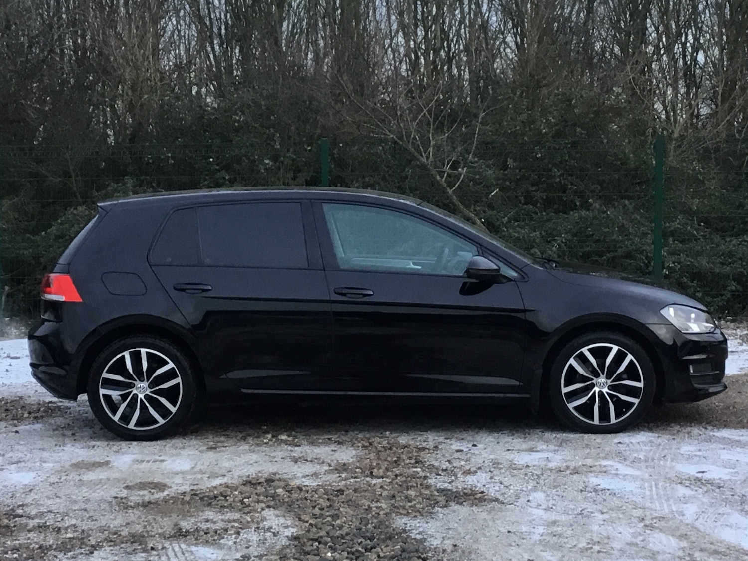 Used Volkswagen Golf 2015 for sale - 77136604: Photo 4