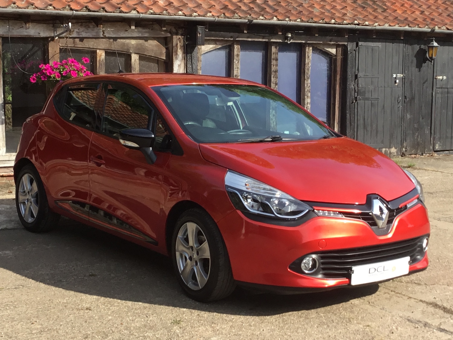 Used Renault Clio 2013 for sale - 76682109: Photo 3