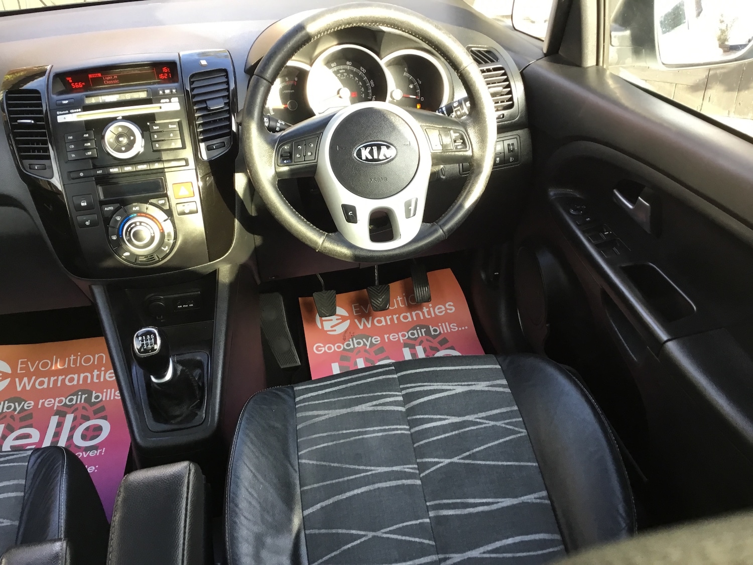 Used Kia Venga 2013 for sale - 76316340: Photo 14