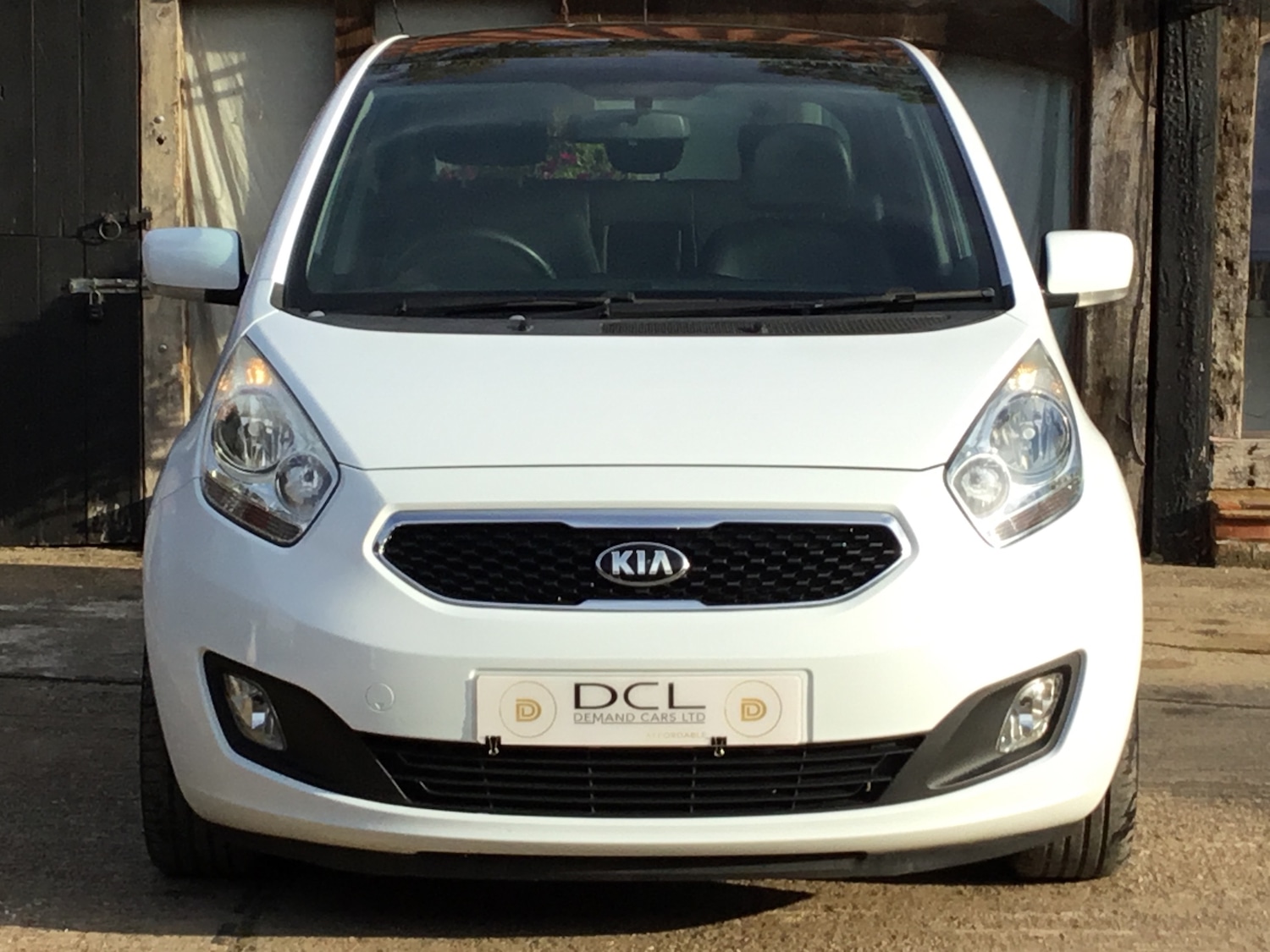Used Kia Venga 2013 for sale - 76316340: Photo 2