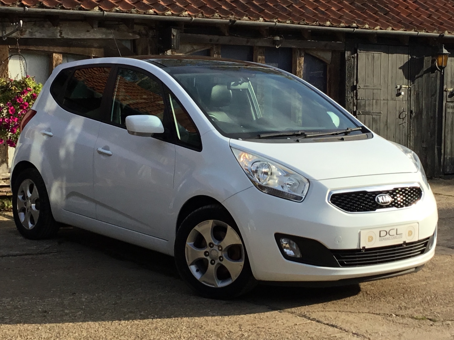 Used Kia Venga 2013 for sale - 76316340: Photo 3