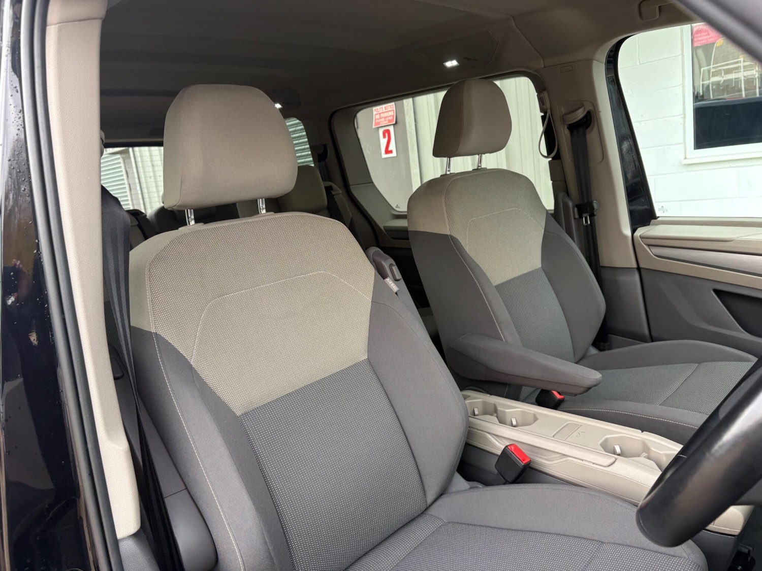 Used Volkswagen Multivan 2024 for sale - 76512794: Photo 17