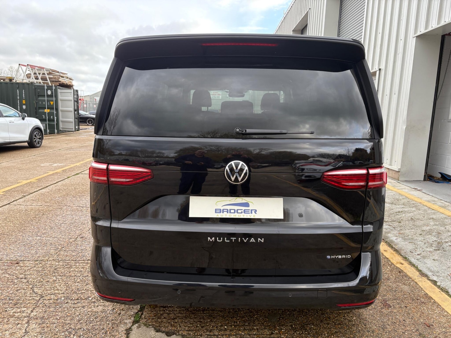 Used Volkswagen Multivan 2024 for sale - 76512794: Photo 5