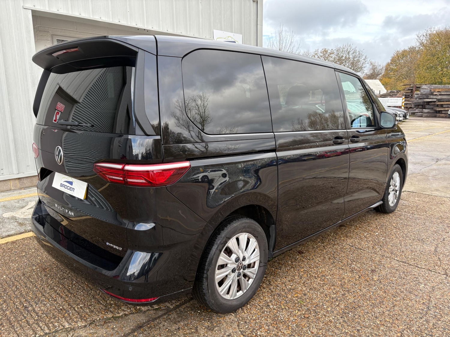 Used Volkswagen Multivan 2024 for sale - 76512794: Photo 8