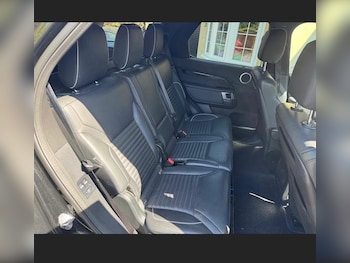 Used Land Rover Discovery 2017 for sale - 78429923: Photo