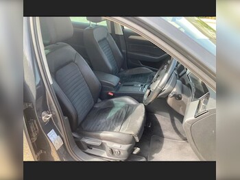 Used Volkswagen Passat 2016 for sale - 78809642: Photo