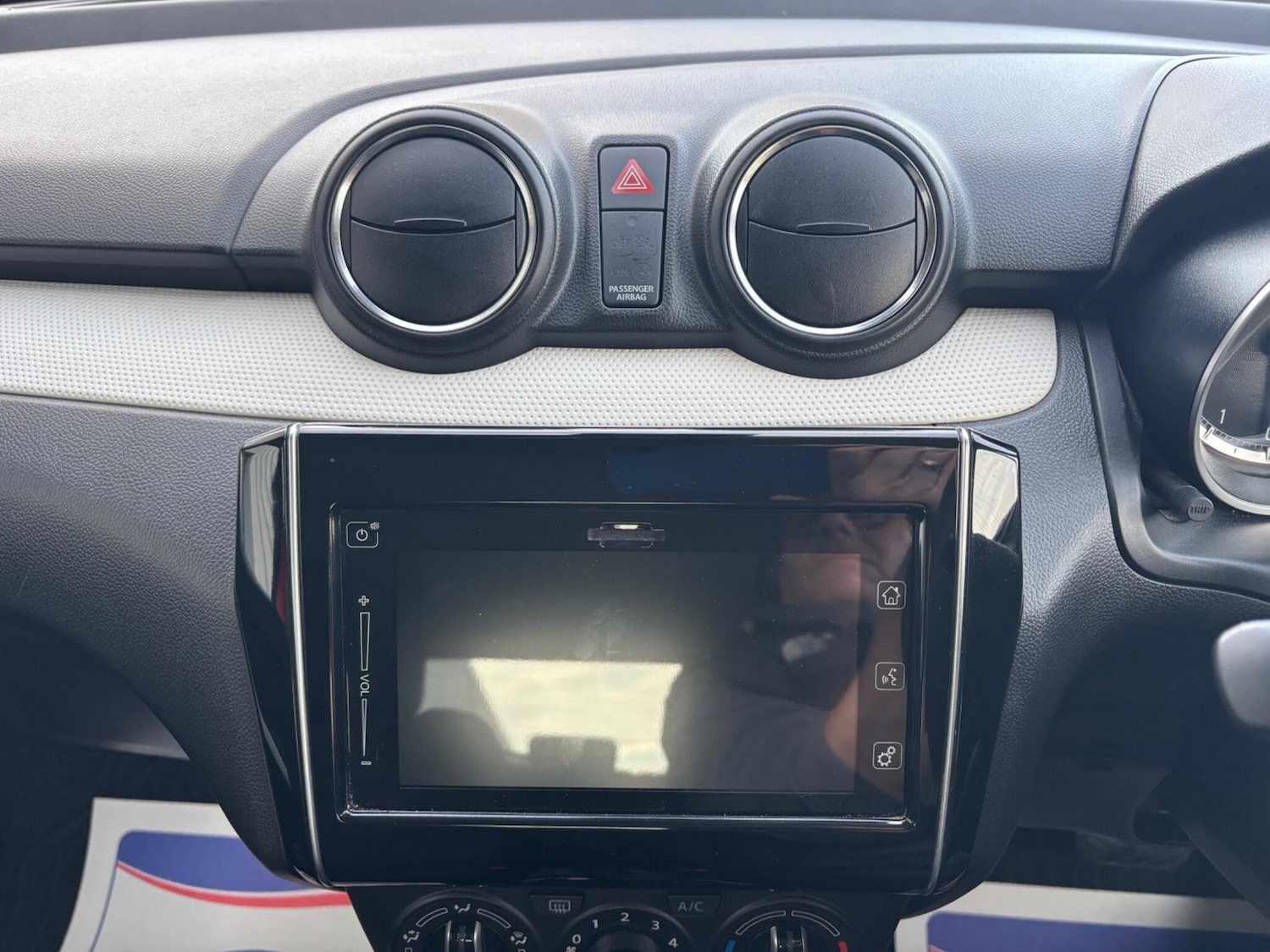 Used Suzuki Swift 2023 for sale - 77598724: Photo 22