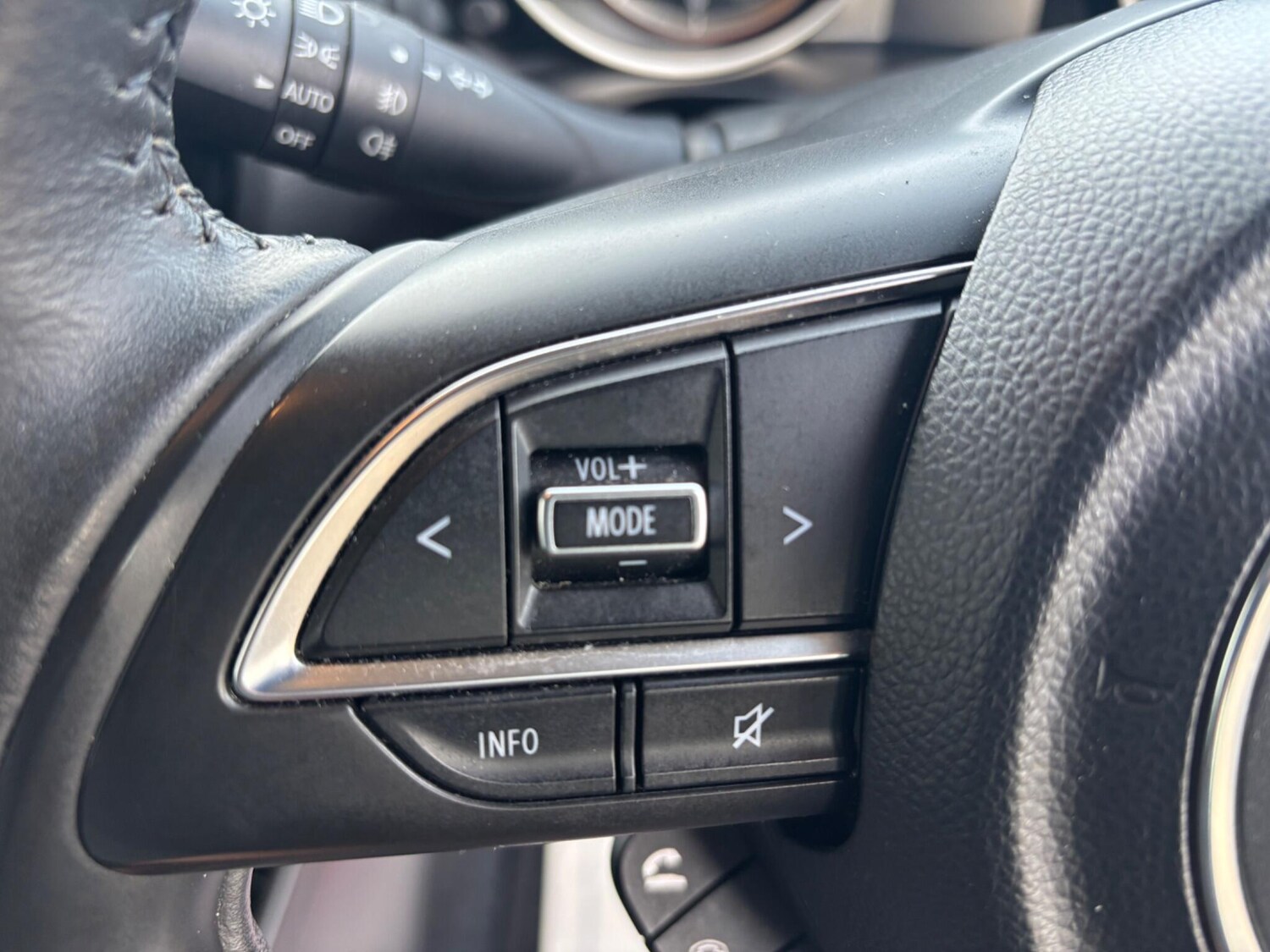 Used Suzuki Swift 2023 for sale - 77598724: Photo 36