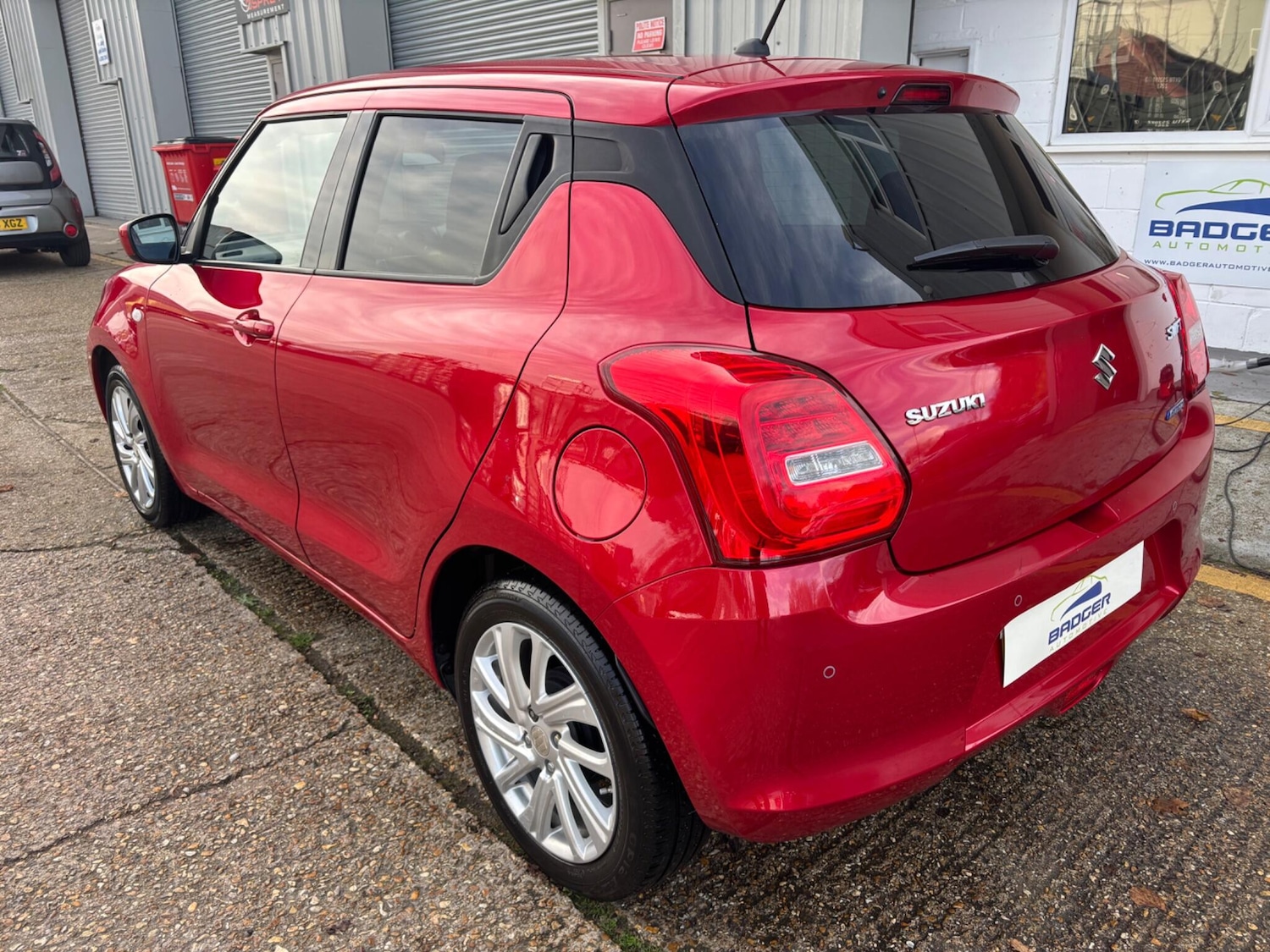 Used Suzuki Swift 2023 for sale - 77598724: Photo 5