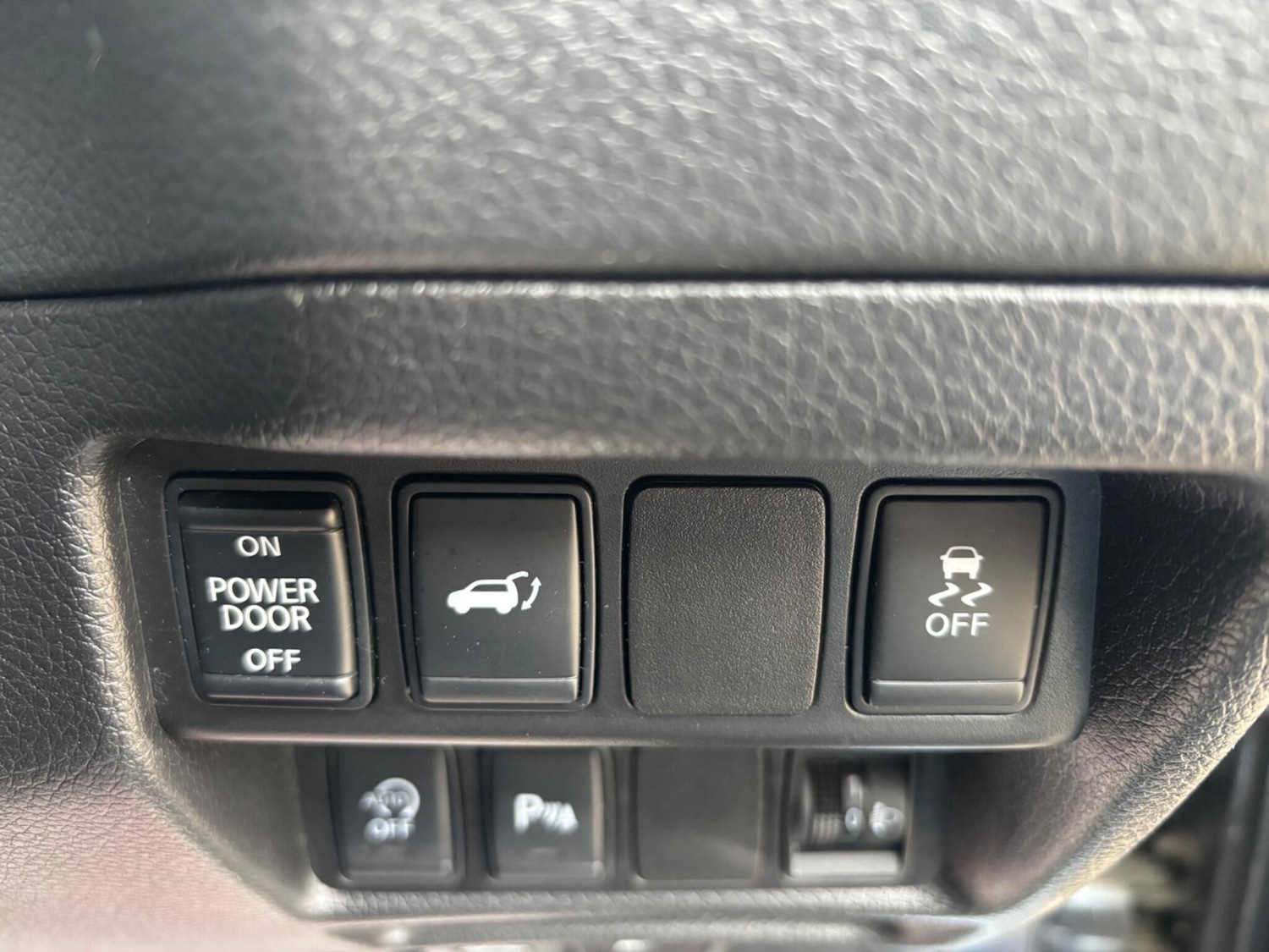 Used Nissan X-Trail 2016 for sale - 76424391: Photo 39