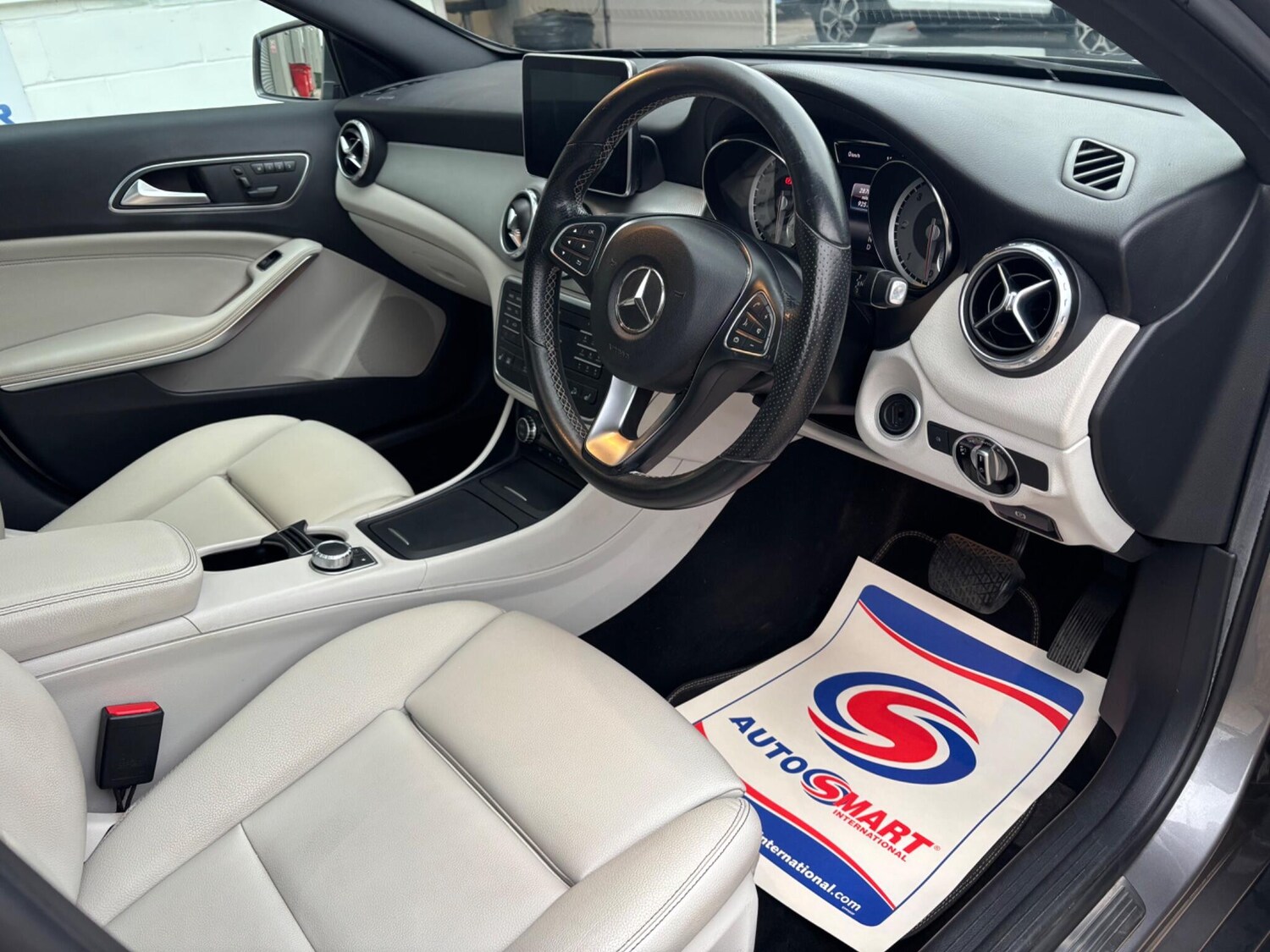 Used Mercedes-Benz GLA 2016 for sale - 76549743: Photo 14