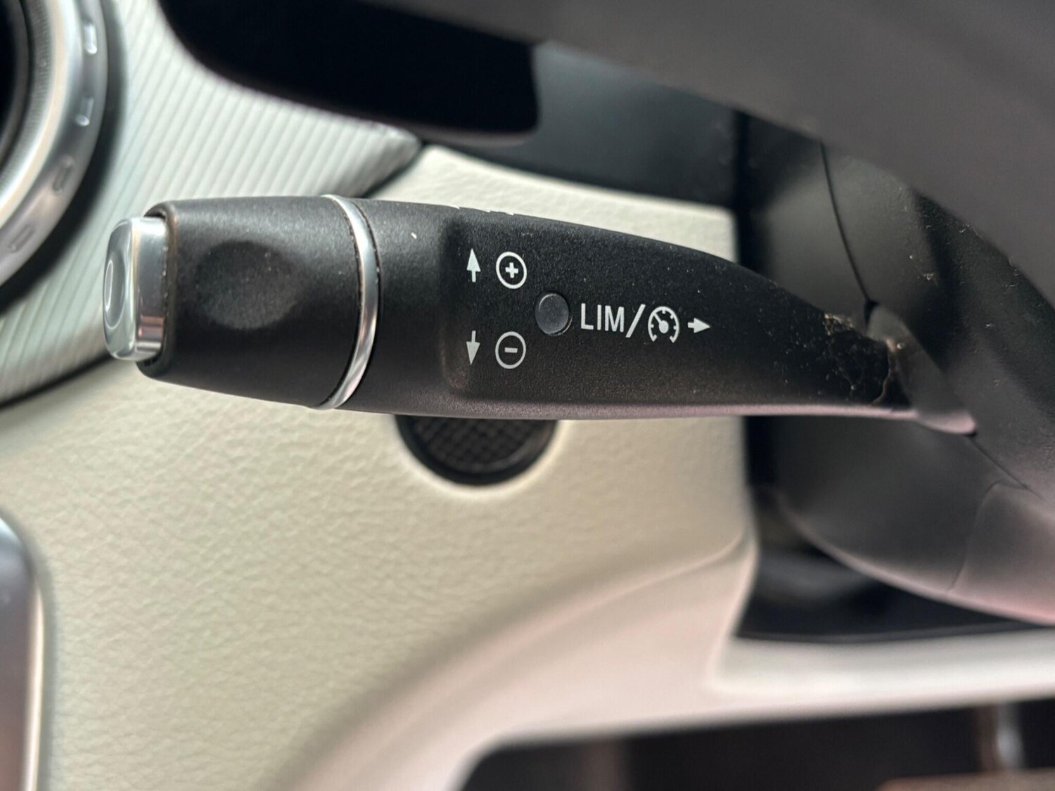 Used Mercedes-Benz GLA 2016 for sale - 76549743: Photo 38