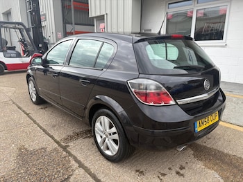 Used Vauxhall Astra 2008 for sale - 78100576: Photo