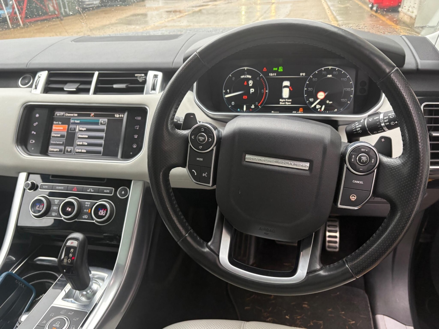 Used Land Rover Range Rover Sport 2015 for sale - 77144000: Photo 6
