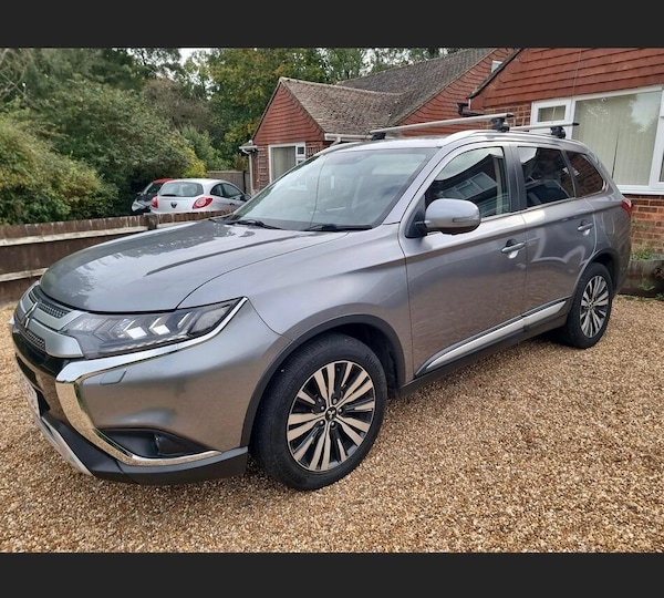 Used Mitsubishi Outlander 2019 for sale - 76214222: Photo 2