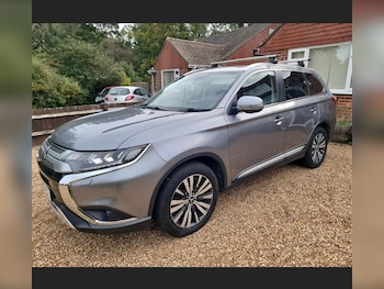 Used Mitsubishi Outlander 2019 for sale - 76214222: Photo 2