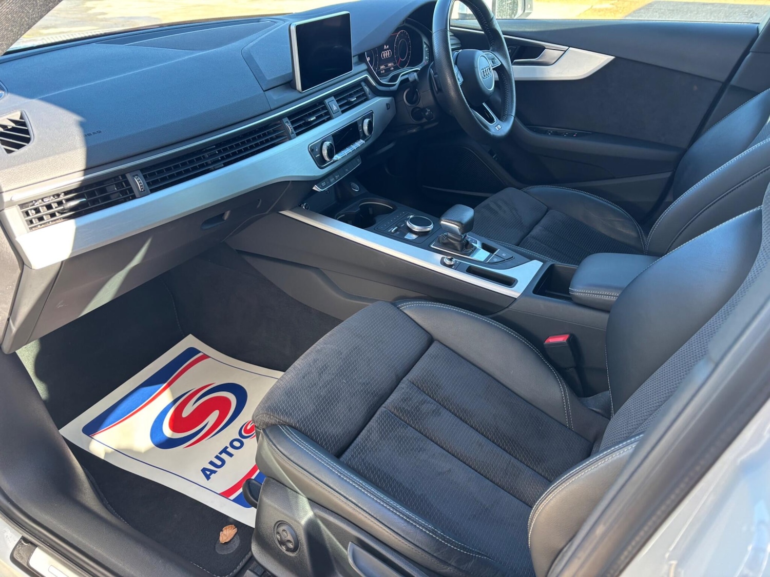 Used Audi A4 Avant 2019 for sale - 76360288: Photo 17
