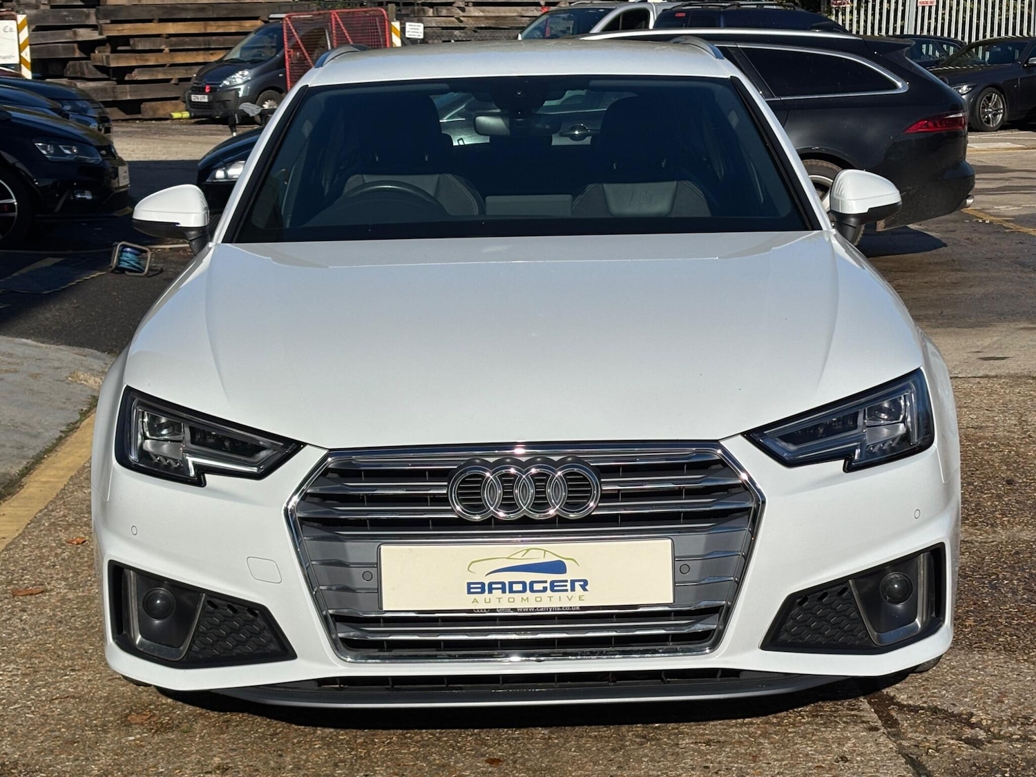 Used Audi A4 Avant 2019 for sale - 76360288: Photo 2