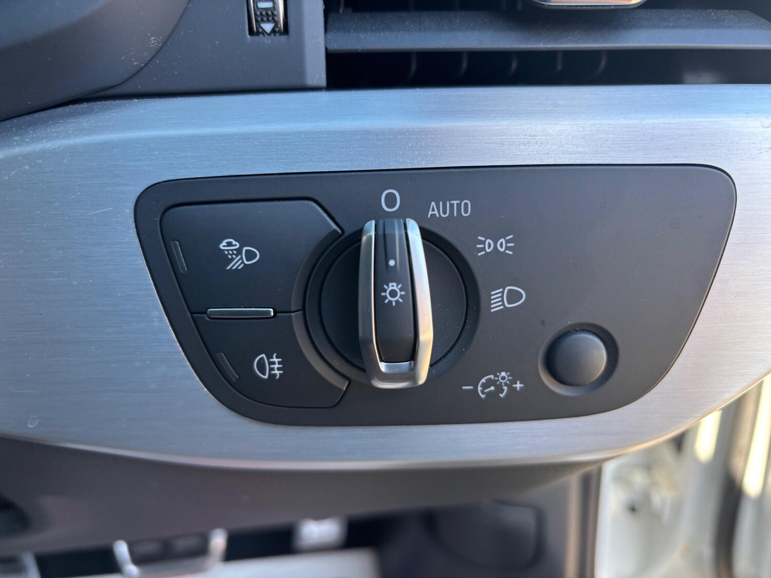 Used Audi A4 Avant 2019 for sale - 76360288: Photo 42