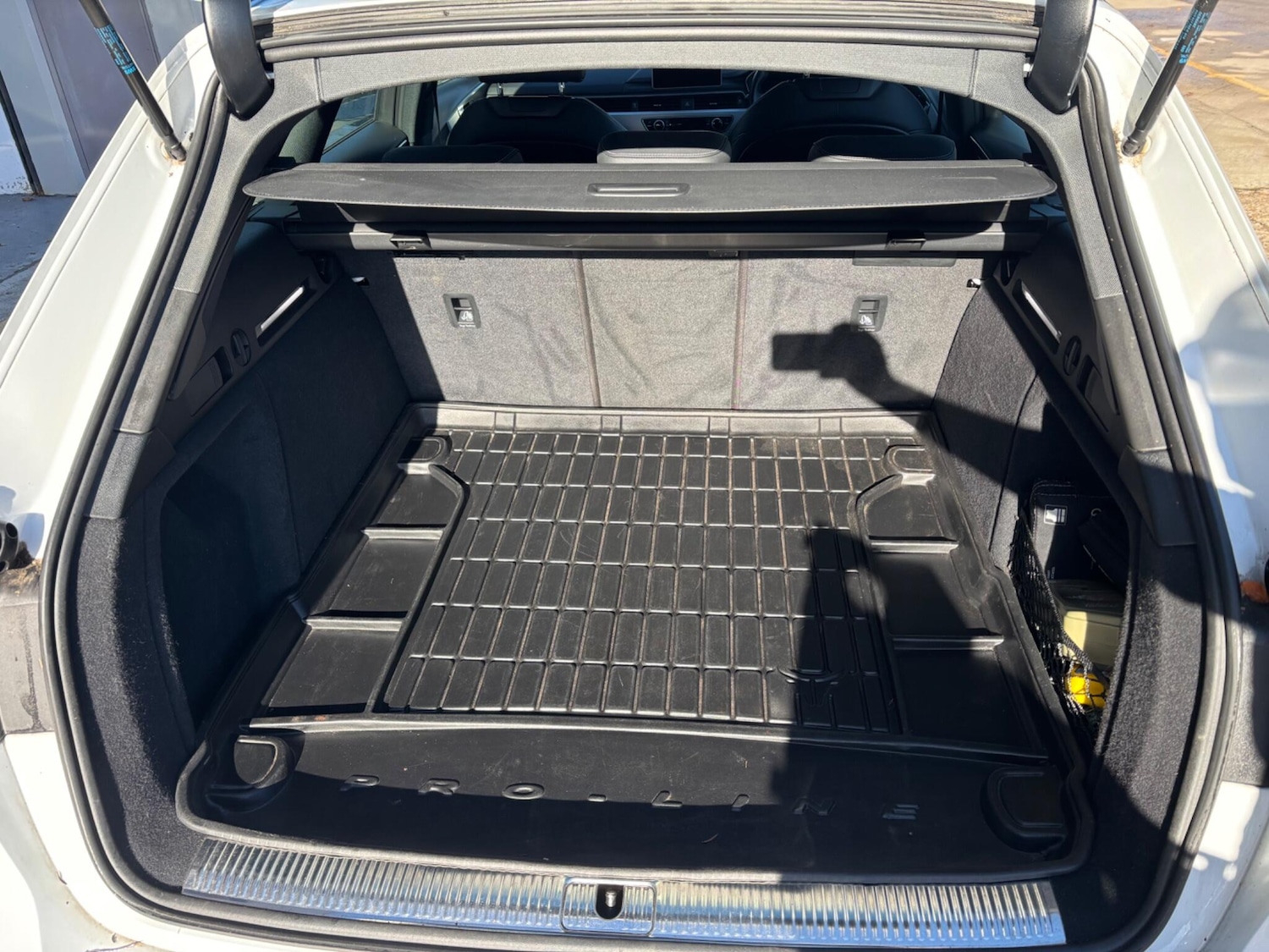 Used Audi A4 Avant 2019 for sale - 76360288: Photo 45
