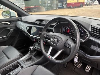 Used Audi Q3 2024 for sale - 78636186: Photo