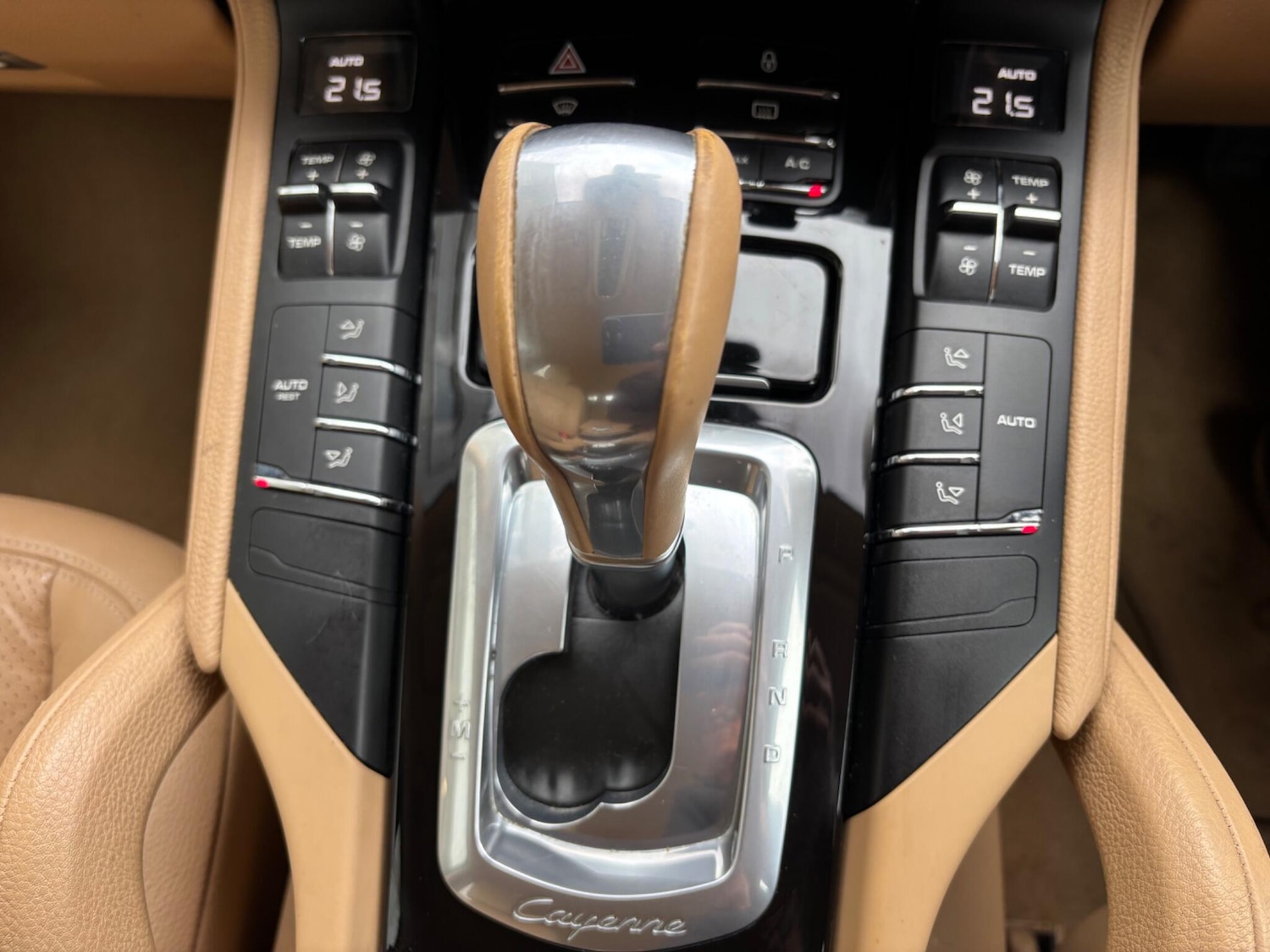 Used Porsche Cayenne 2013 for sale - 76562492: Photo 28