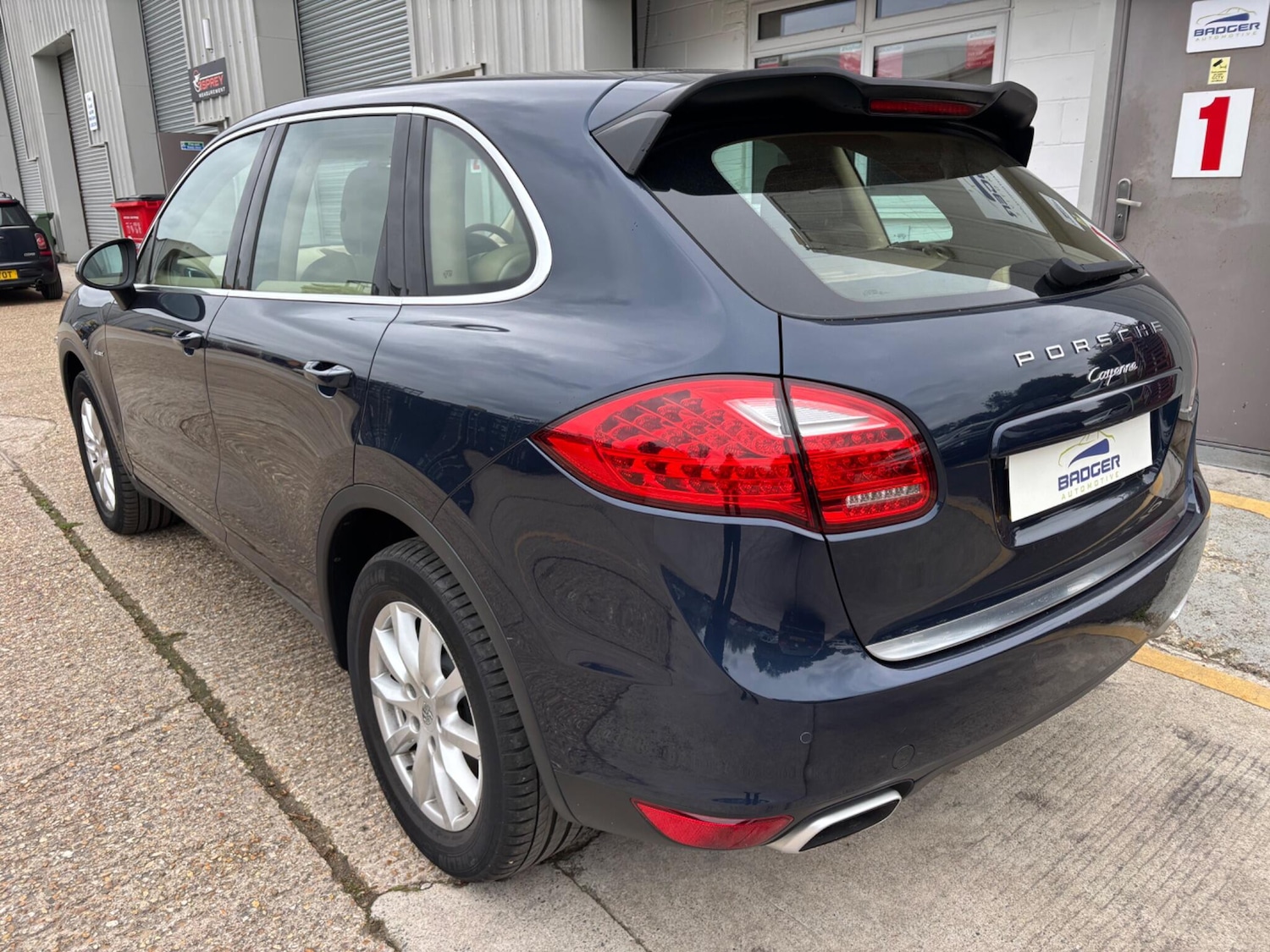 Used Porsche Cayenne 2013 for sale - 76562492: Photo 5