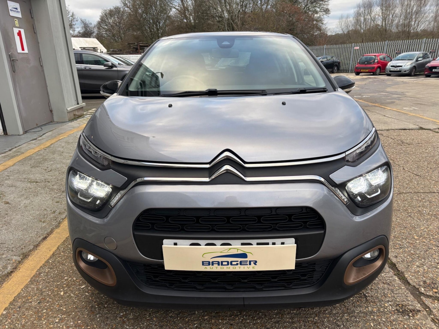 Used Citroen C3 2023 for sale - 76644817: Photo 2