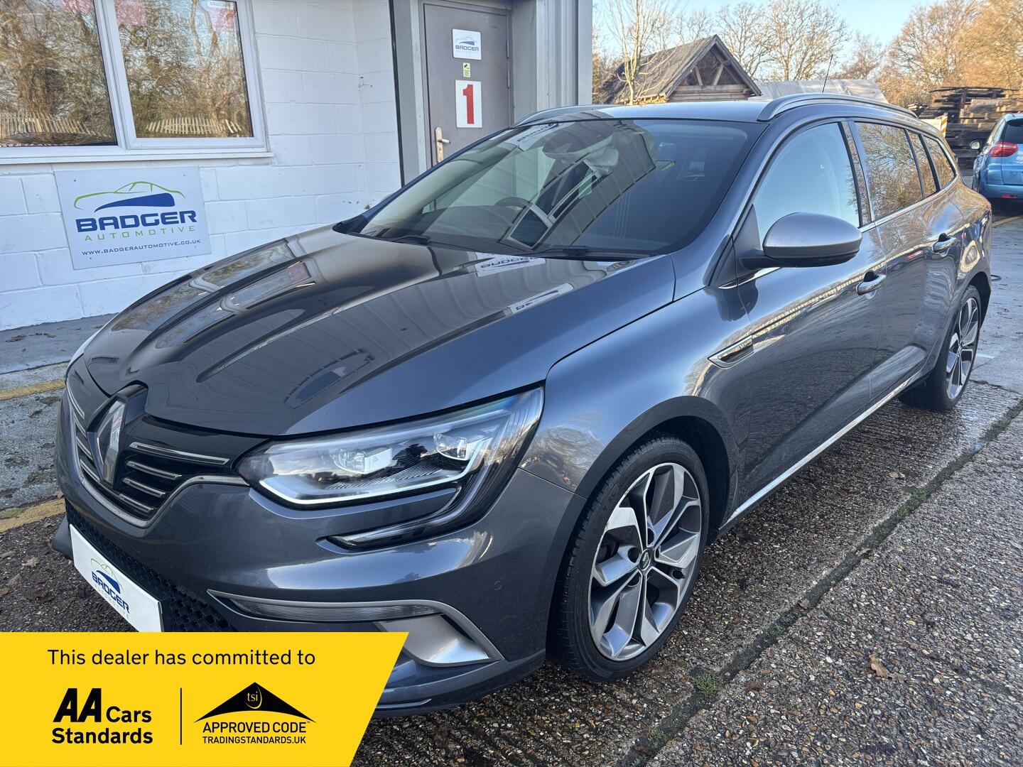 Used Renault Megane 2020 for sale - 76898971: Photo 1
