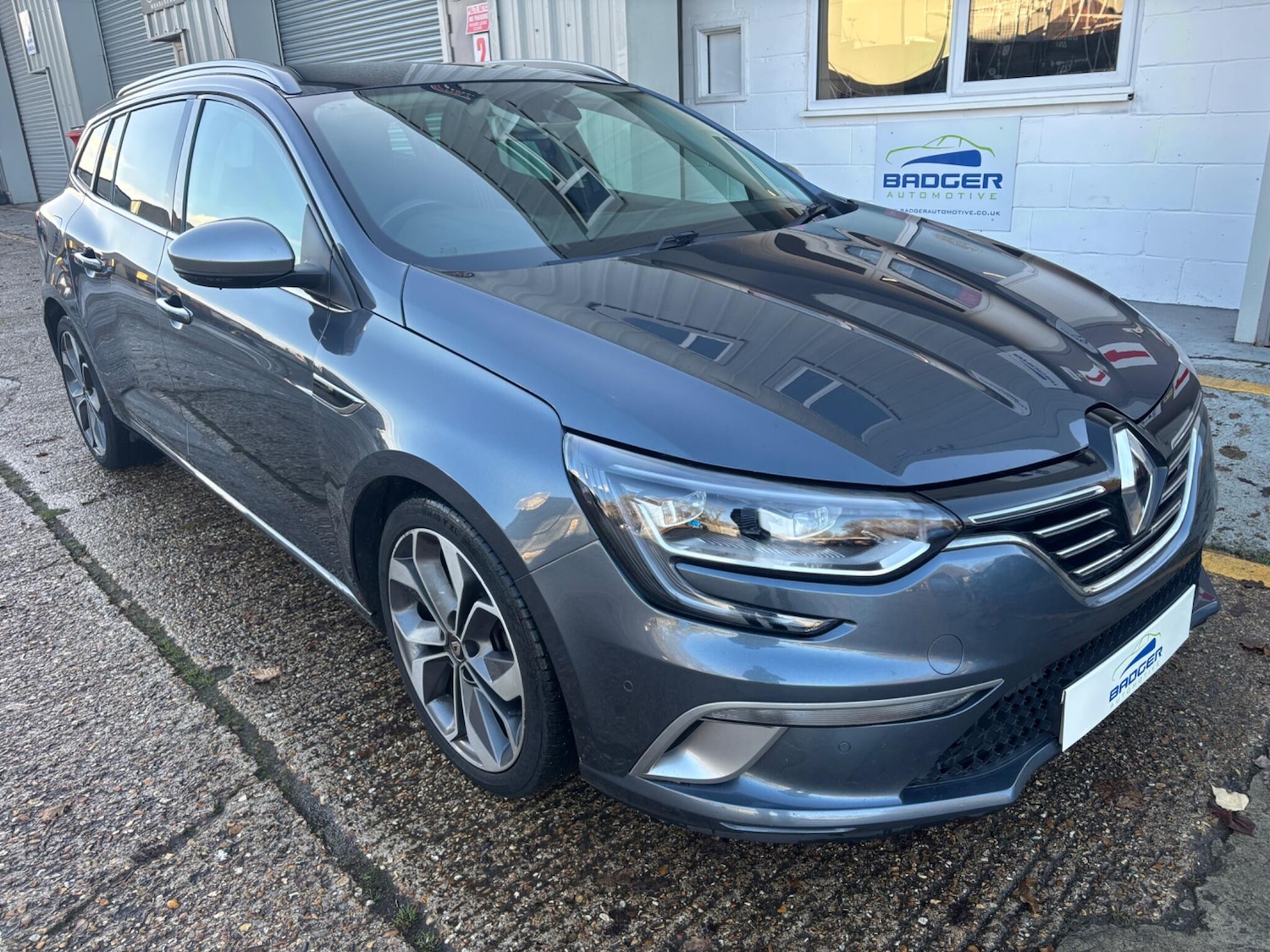Used Renault Megane 2020 for sale - 76898971: Photo 11