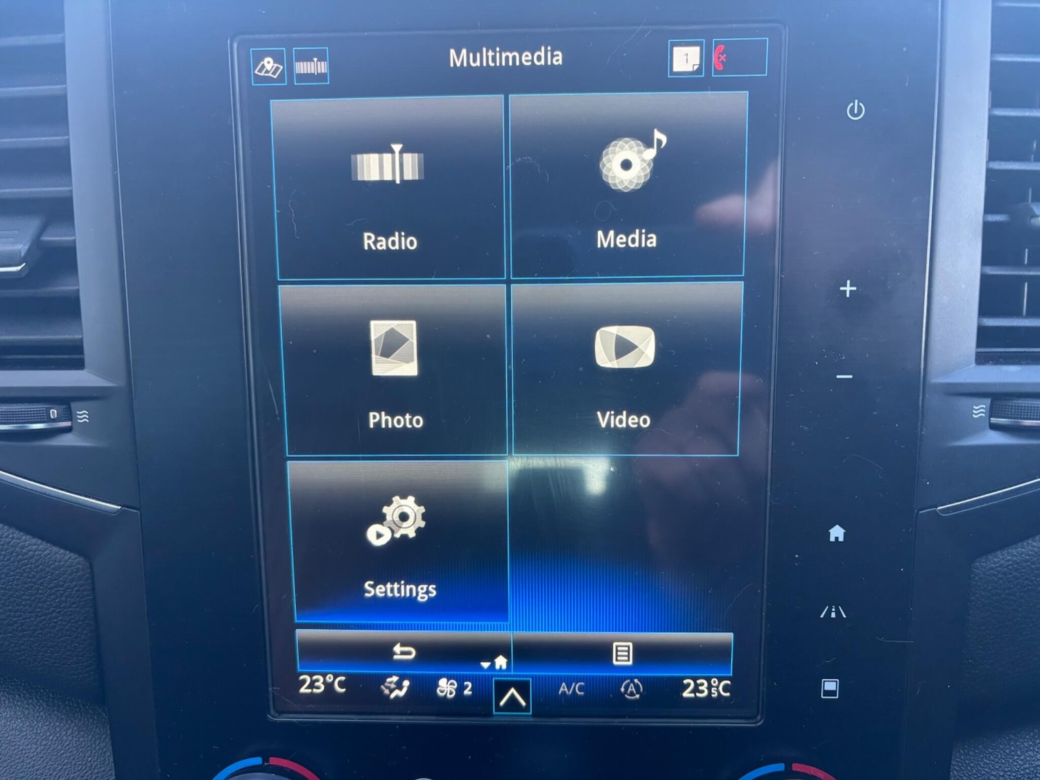 Used Renault Megane 2020 for sale - 76898971: Photo 23