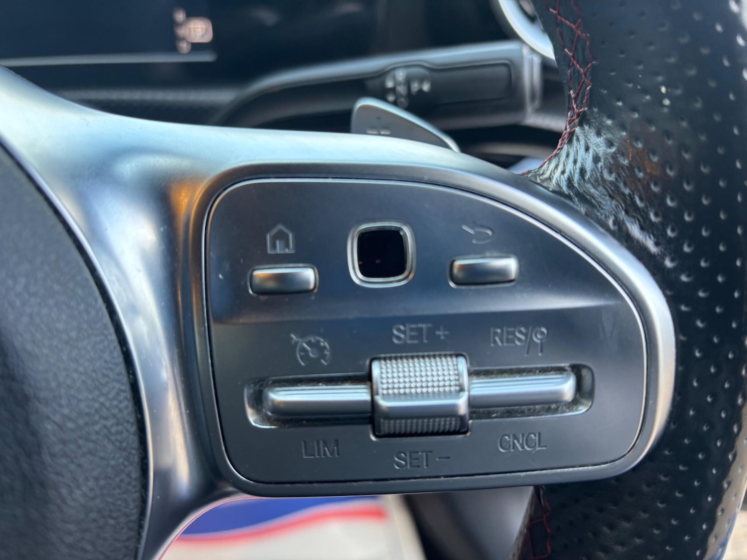 Used Mercedes-Benz A-Class 2018 for sale - 77143328: Photo 35