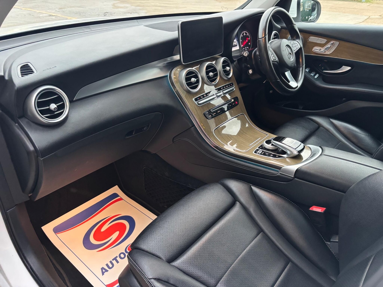 Used Mercedes-Benz GLC 2017 for sale - 76926510: Photo 17