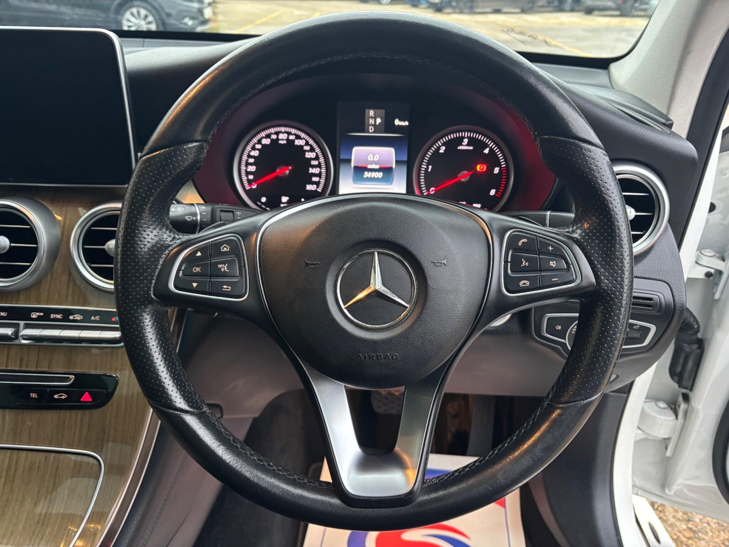 Used Mercedes-Benz GLC 2017 for sale - 76926510: Photo 35