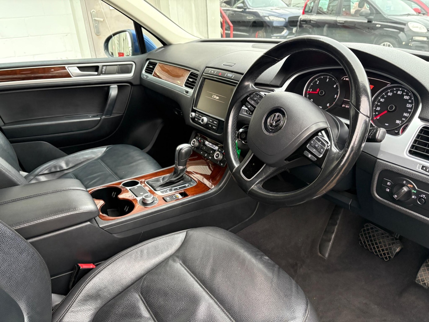 Used Volkswagen Touareg 2014 for sale - 76832383: Photo 11